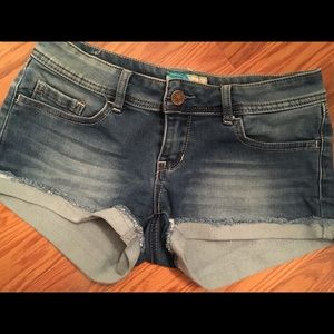 Denim Shorts By Cali 1850